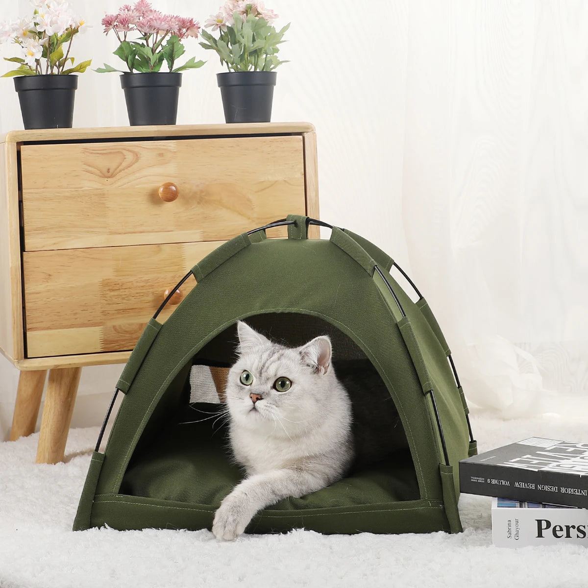 Stylish Cozy Winter Cat Tent Bed 